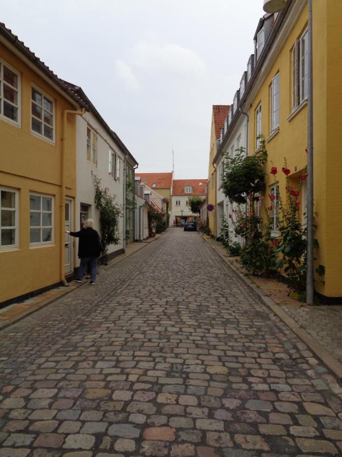 Dejligt Lille Byhus Fåborg Exterior foto